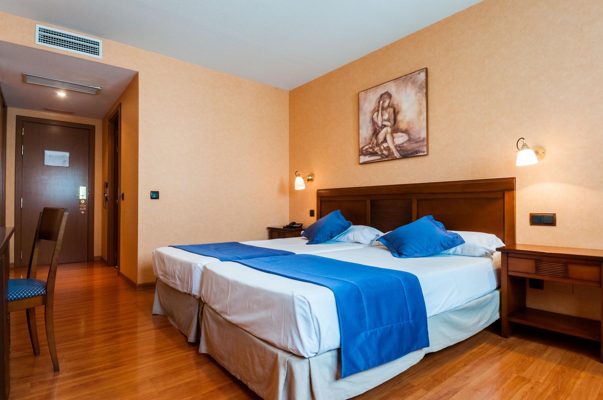 Hotel Las Provincias Fuenlabrada Exterior foto