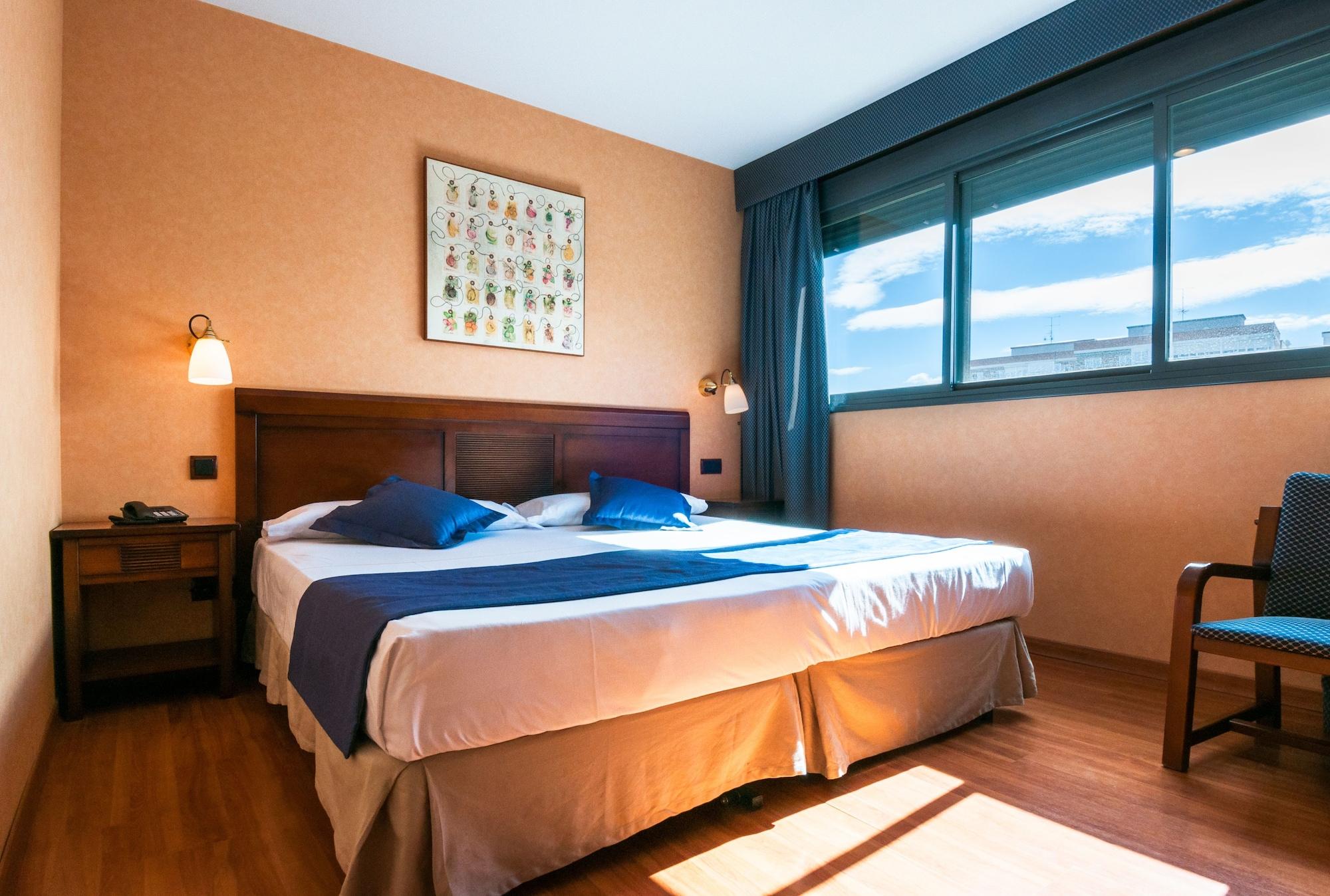 Hotel Las Provincias Fuenlabrada Exterior foto