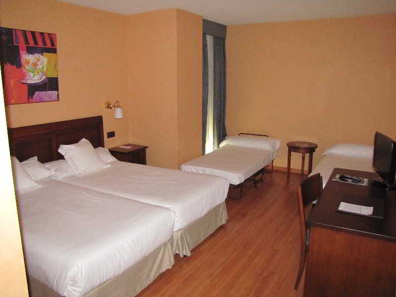 Hotel Las Provincias Fuenlabrada Exterior foto