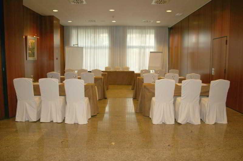 Hotel Las Provincias Fuenlabrada Exterior foto