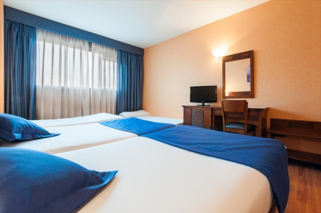 Hotel Las Provincias Fuenlabrada Exterior foto