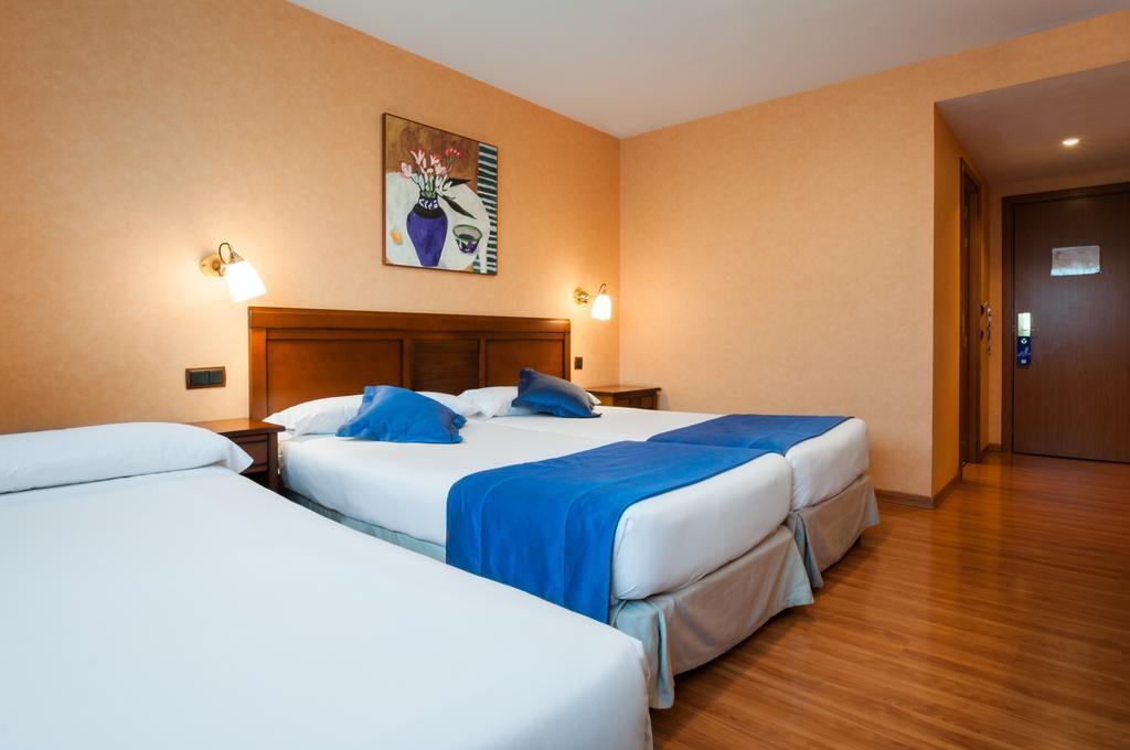 Hotel Las Provincias Fuenlabrada Exterior foto